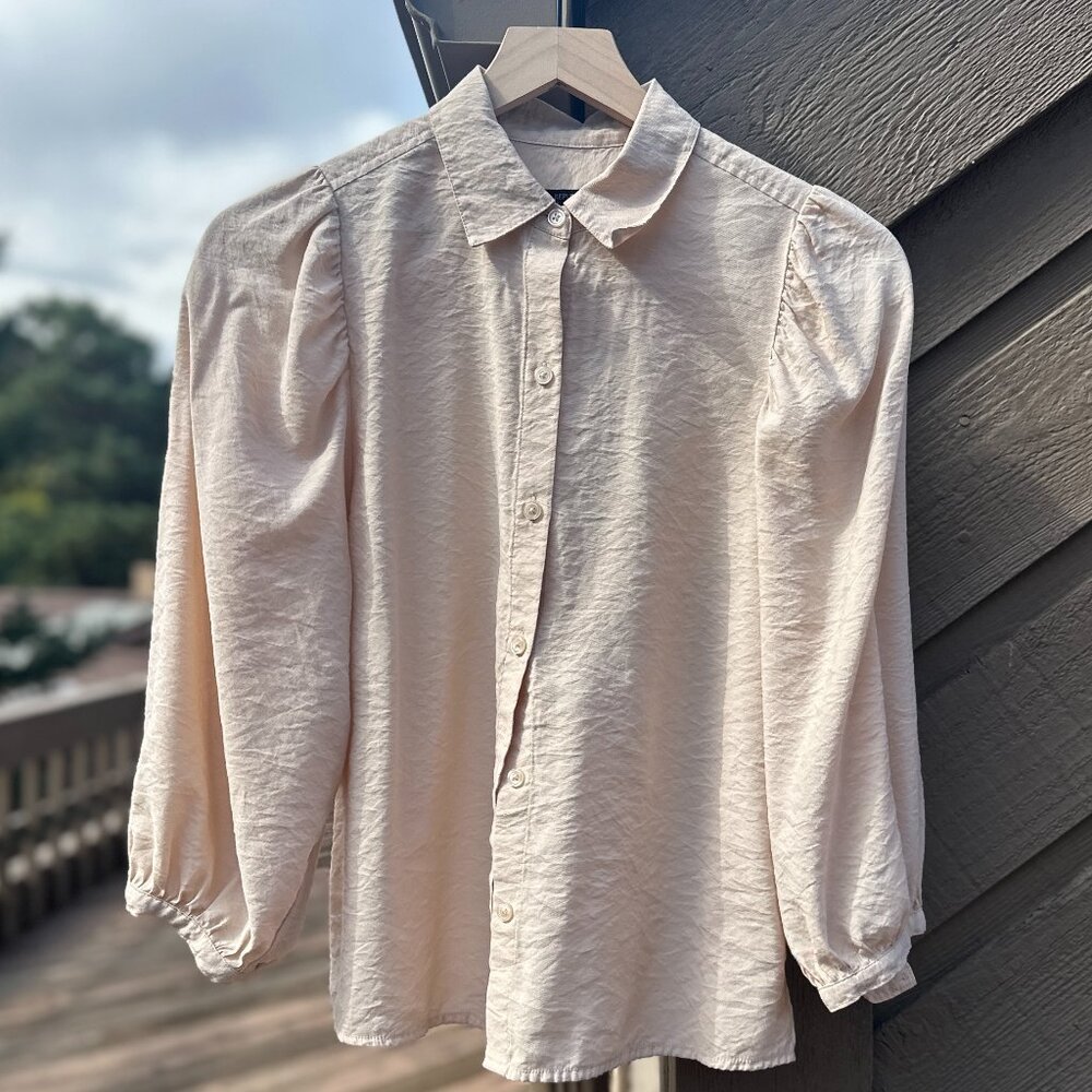 Banana Republic Factory Cream 3/4 Puff Sleeve Button Down